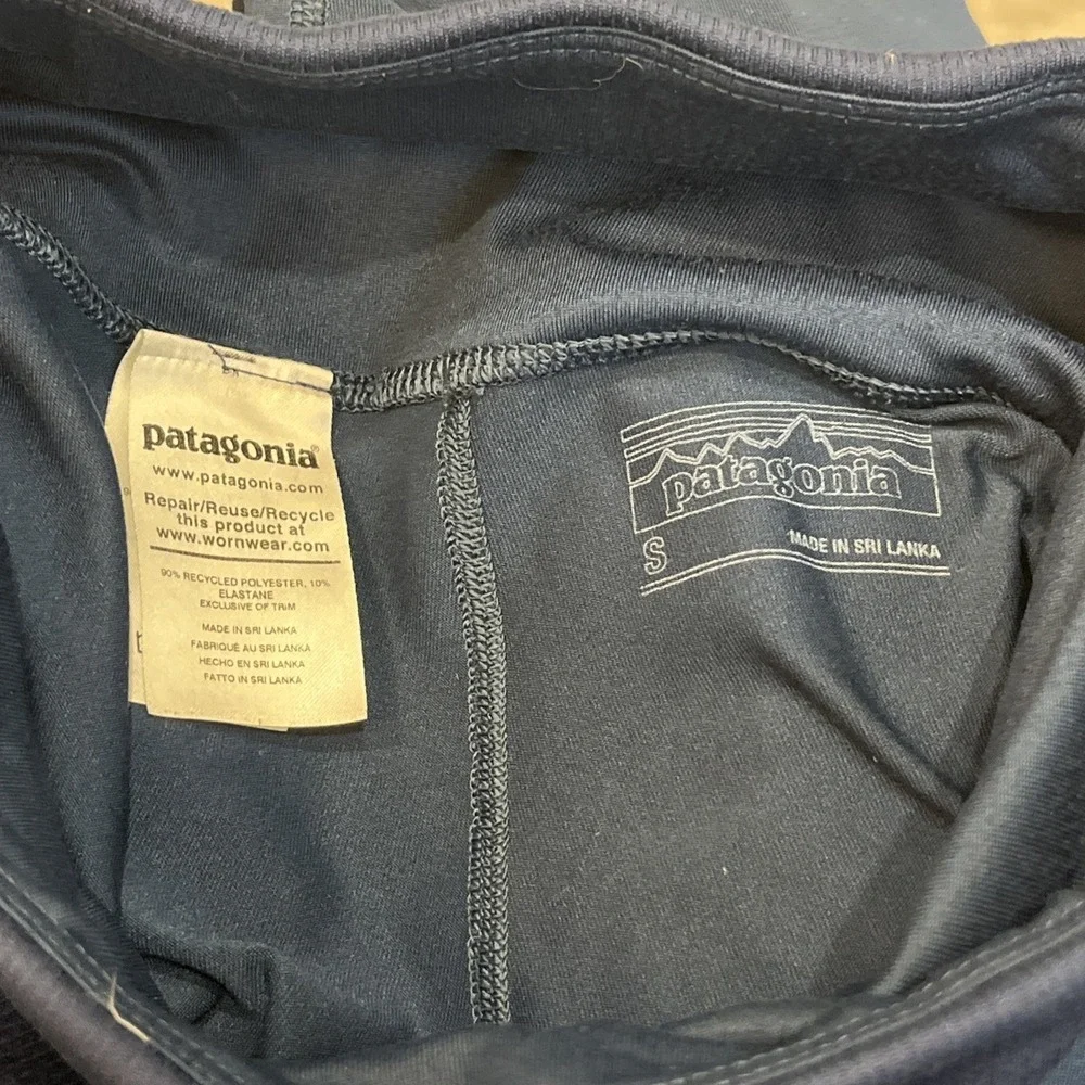 Patagonia Lightweight Women's Capri Leggings Pack Out 2 pockets‎ Navy Sz Small